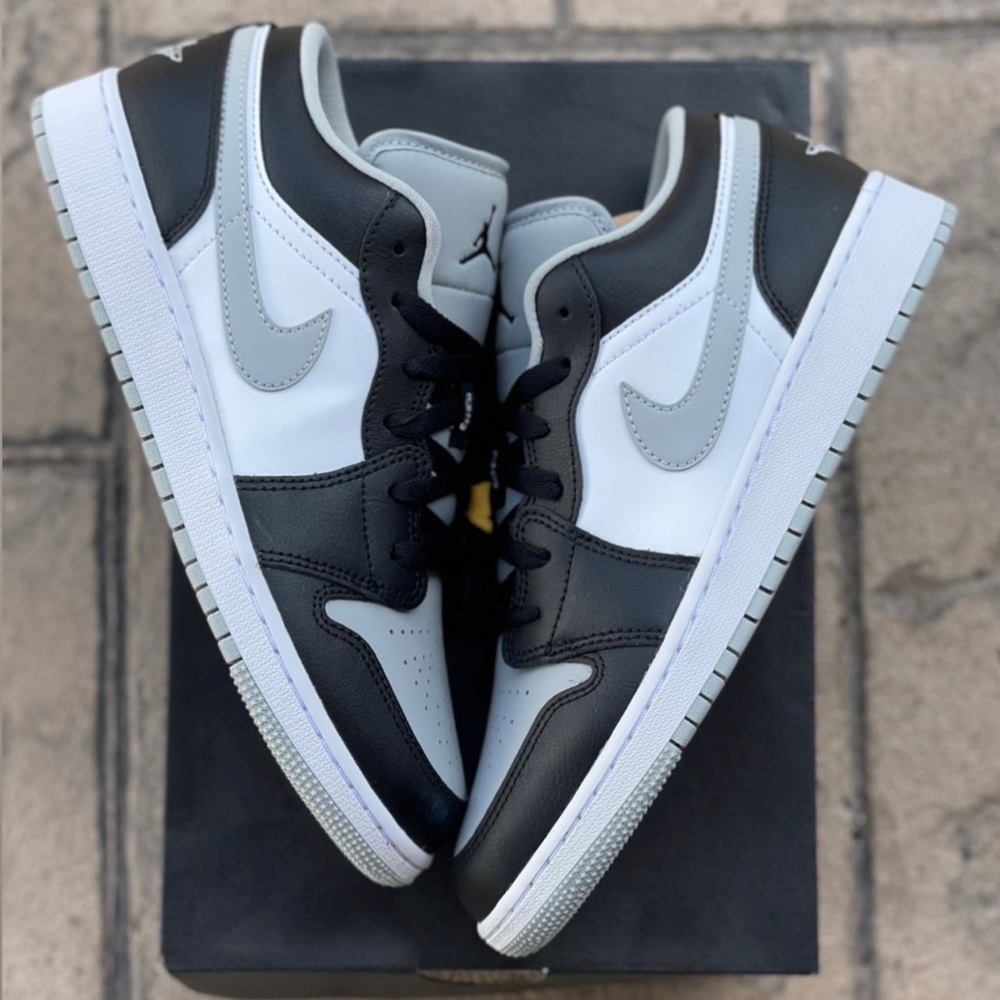 Jordan 1 low grey toe size US 7Y